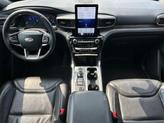 Thumbnail of 2022 Star White Metallic Tri-Coat Ford Explorer