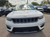 Thumbnail of 2025 Bright White Clearcoat Jeep Grand Cherokee