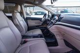 Thumbnail of 2020 Platinum White Pearl Honda Odyssey