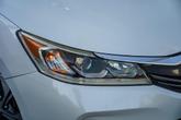 Thumbnail of 2016 White Orchid Pearl Honda Accord