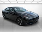Photo of 2023 Onyx Black Hyundai ELANTRA