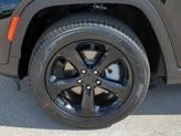 Thumbnail of 2025 Diamond Black Crystal Pearlcoat Jeep Grand Cherokee