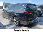 Thumbnail of 2017 Dark Cordovan Pearlcoat Chrysler Pacifica