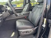 Thumbnail of 2025 Diamond Black Crystal Pearlcoat Jeep Wagoneer