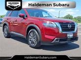 Photo of 2022 Scarlet Ember Nissan Pathfinder