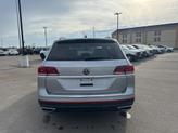 Thumbnail of 2022 Platinum Gray Metallic Volkswagen Atlas