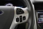 Thumbnail of 2013 White Platinum Clearcoat Metallic Ford Edge