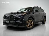 Photo of 2023 Midnight Black Metallic Toyota Highlander Hybrid