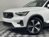 Thumbnail of 2024 Crystal White Metallic Volvo XC40