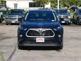 Thumbnail of 2022 Midnight Black Metallic Toyota Highlander