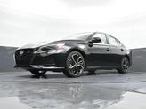 Thumbnail of 2025 Super Black Clearcoat Nissan Altima