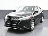 Thumbnail of 2025 Super Black Nissan Kicks