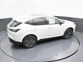 Thumbnail of 2025 Everest White Pearl Tricoat Nissan Murano