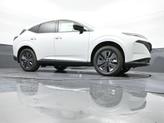Thumbnail of 2025 Everest White Pearl Tricoat Nissan Murano