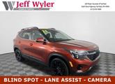 Photo of 2024 Mars Orange Kia Seltos