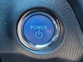 Thumbnail of 2021 Blizzard Pearl/Midnight Black Metallic Toyota RAV4 Hybrid