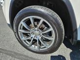 Thumbnail of 2011 Stone White Clearcoat Jeep Grand Cherokee