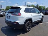 Thumbnail of 2021 Bright White Clearcoat Jeep Cherokee