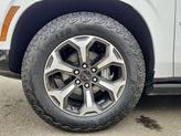 Thumbnail of 2025 Summit White GMC Yukon XL