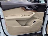 Thumbnail of 2017 Glacier White Audi Q7