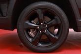 Thumbnail of 2023 Diamond Black Crystal Pearlcoat Jeep Grand Cherokee L