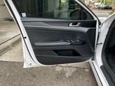 Thumbnail of 2022 Glacial White Pearl Kia K5