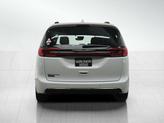 Thumbnail of 2021 Bright White Clearcoat Chrysler Pacifica