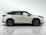 Thumbnail of 2023 Wind Chill Pearl Toyota Highlander