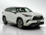 Thumbnail of 2023 Wind Chill Pearl Toyota Highlander