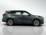 Thumbnail of 2020 Moon Dust Toyota Highlander Hybrid