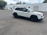 Thumbnail of 2016 Bright White Clearcoat Jeep Cherokee