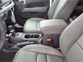 Thumbnail of 2025 Bright White Clearcoat Jeep Gladiator