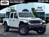 Photo of 2025 Bright White Clearcoat Jeep Gladiator