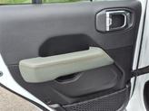 Thumbnail of 2025 Bright White Clearcoat Jeep Gladiator