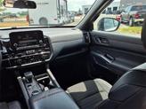 Thumbnail of 2024 Pearl White Tricoat/Super Black Nissan Pathfinder
