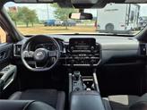 Thumbnail of 2024 Pearl White Tricoat/Super Black Nissan Pathfinder