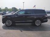 Thumbnail of 2024 Diamond Red Metallic Tinted Clearcoat Lincoln Navigator