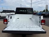 Thumbnail of 2025 Bright White Clearcoat Jeep Gladiator