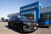 Photo of 2022 Mosaic Black Metallic Chevrolet Traverse