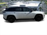 Thumbnail of 2025 Silver Zynith Clearcoat Jeep Wagoneer S