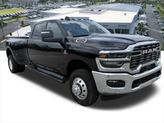 Thumbnail of 2025 Diamond Black Crystal Pearlcoat RAM 3500