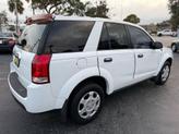 Thumbnail of 2006 Polar White Saturn Vue