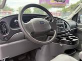 Thumbnail of 2007 Oxford White Clearcoat Ford E250