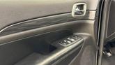 Thumbnail of 2020 Diamond Black Crystal Pearlcoat Jeep Grand Cherokee