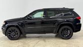 Thumbnail of 2020 Diamond Black Crystal Pearlcoat Jeep Grand Cherokee