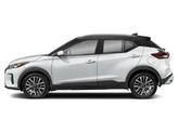 Thumbnail of 2023 Aspen White Tricoat/Super Black Nissan Kicks