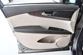 Thumbnail of 2016 Luxe Metallic Lincoln MKX