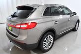 Thumbnail of 2016 Luxe Metallic Lincoln MKX