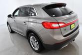 Thumbnail of 2016 Luxe Metallic Lincoln MKX