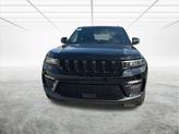 Thumbnail of 2025 Diamond Black Crystal Pearlcoat Jeep Grand Cherokee